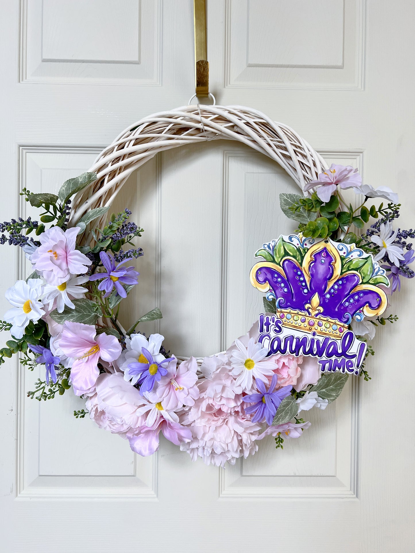 Carnival Time Queen Crown Decornament-Mardi Gras Wreath